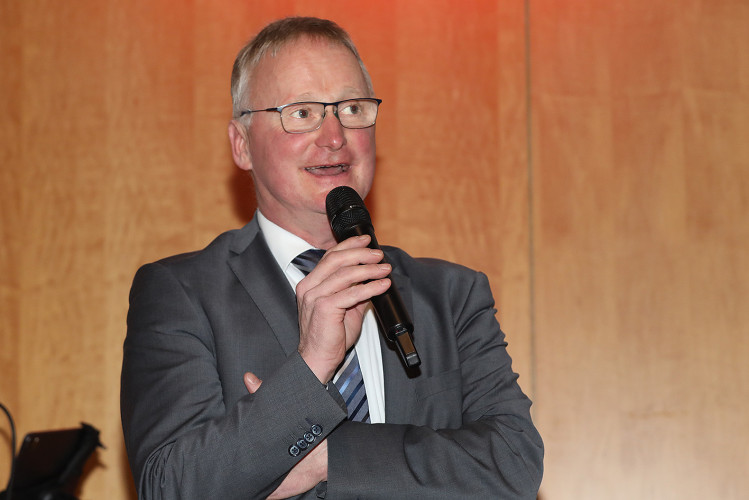 Wilder Ritt durch Gifhorns Stadthalle: 900 Gäste feiern voller Vergnügen den Kreisreiterball – KURT zeigt die schönsten Bilder
