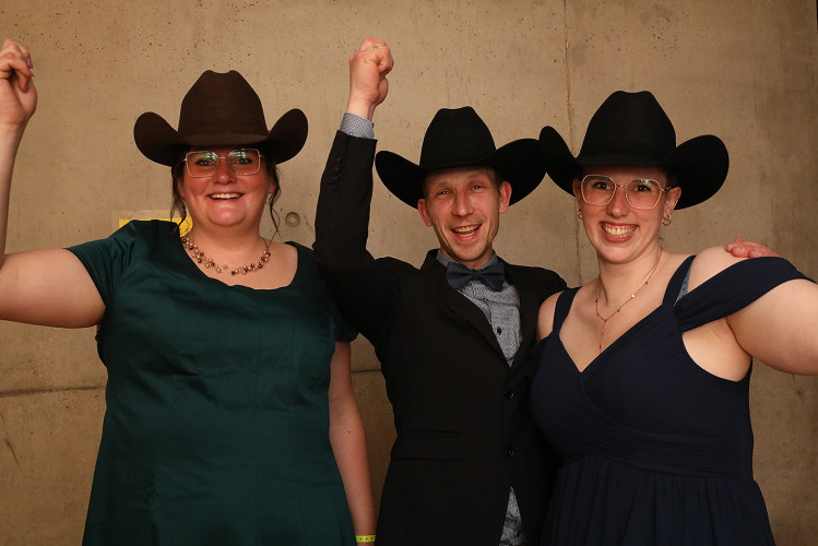 Wilder Ritt übers Parkett: Die schönsten Fotos vom Kreisreiterball in Gifhorns Stadthalle gibt's in der KURT-Bildergalerie