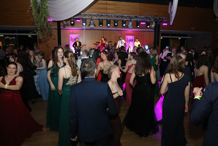 Wilder Ritt übers Parkett: Die schönsten Fotos vom Kreisreiterball in Gifhorns Stadthalle gibt's in der KURT-Bildergalerie