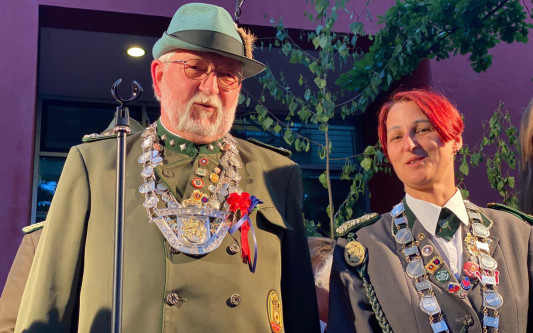 Wilfried Albrecht ist Gifhorns neuer Schützenkönig, Sandra Kopatzki Gifhorns neue Königin