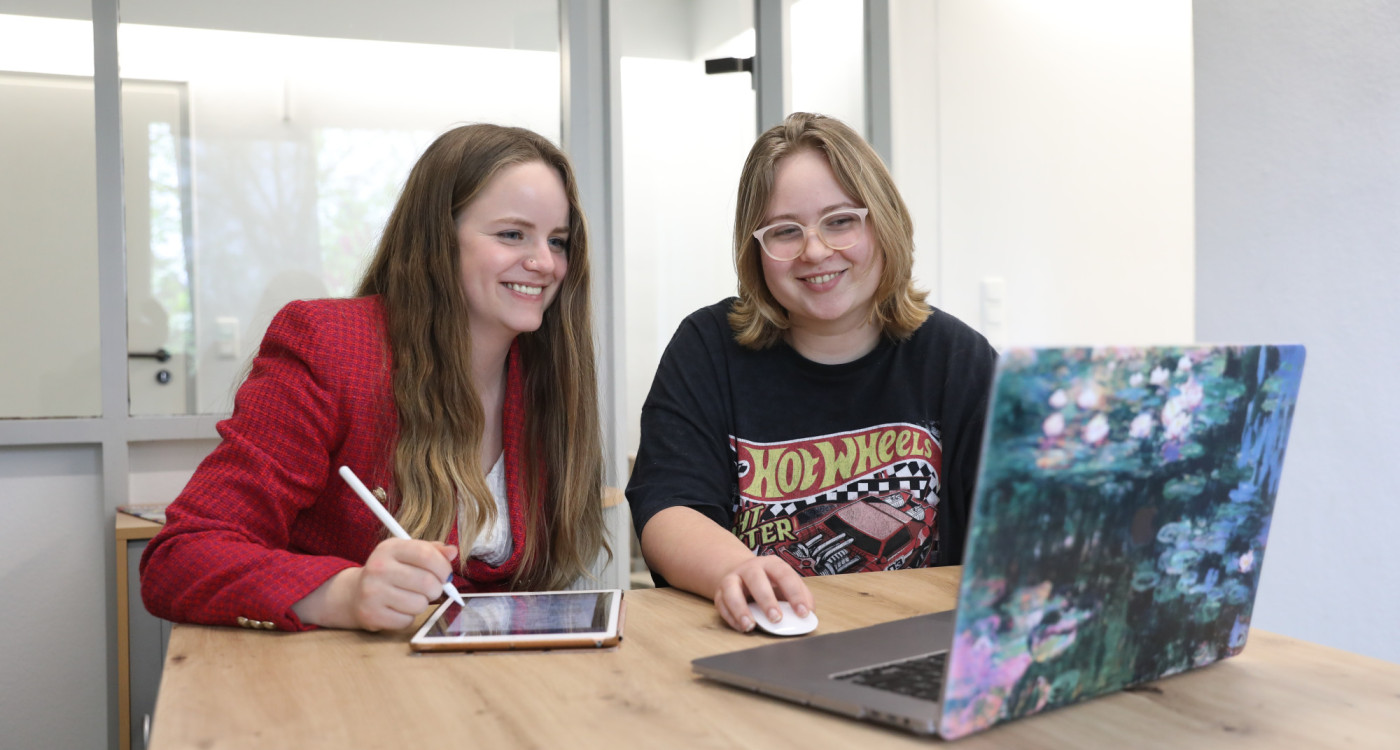 Wir suchen coole Leute für unser Magazin: Marketing ist Dein Ding? Oder könnte es werden? Dann werde auch Du ein Teil unseres KURT-Teams