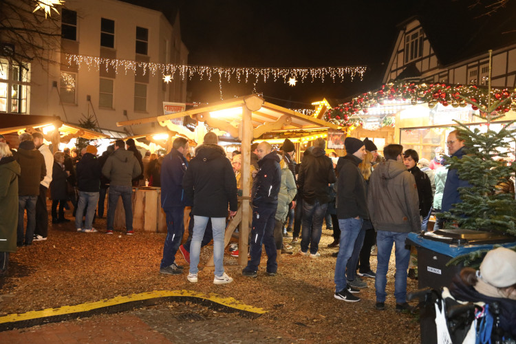 Wo sich Christkind und Väterchen Frost vergnügen würden: KURT zeigt Euch die schönsten Fotos vom Weihnachtsmarkt Gifhorn