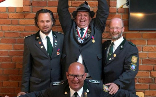 Zum Jubiläum verspricht René aus Luxemburg 